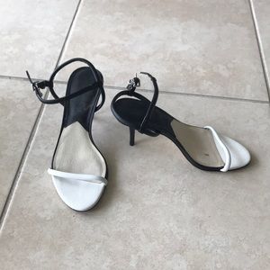 Michael Kors Sandal (black and white)